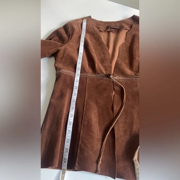 Danier Brown Suede Women's Suit - Picture 9 of 11